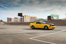 Лимон Ford Mustang в городе грехов